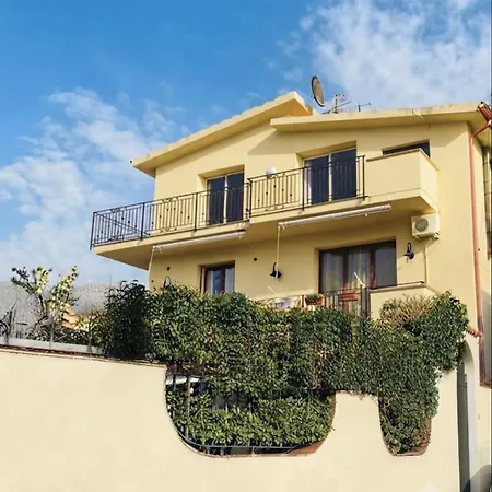 Blue Horizon Apartment *